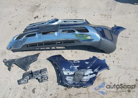 2022 Mercedes-Benz Glc 300 Suv z USA, uszkodzony, nr VIN W1N0G8DBXNG086107